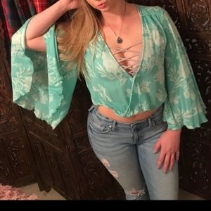 Green and white floral flowy sleeve plunge neck Top and Strappy Bralette Set